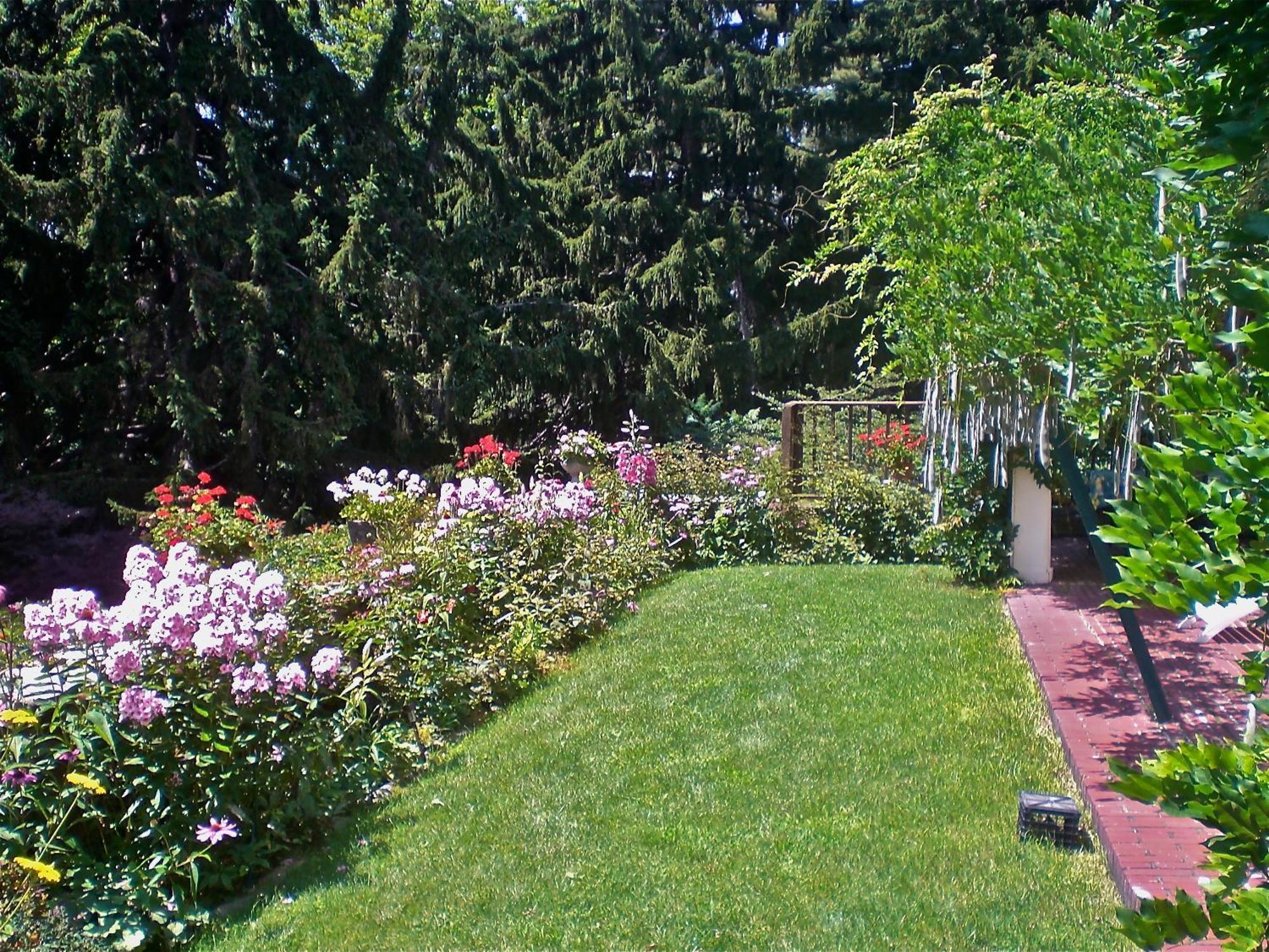 Whistler'S Inn Lenox Ngoại thất bức ảnh