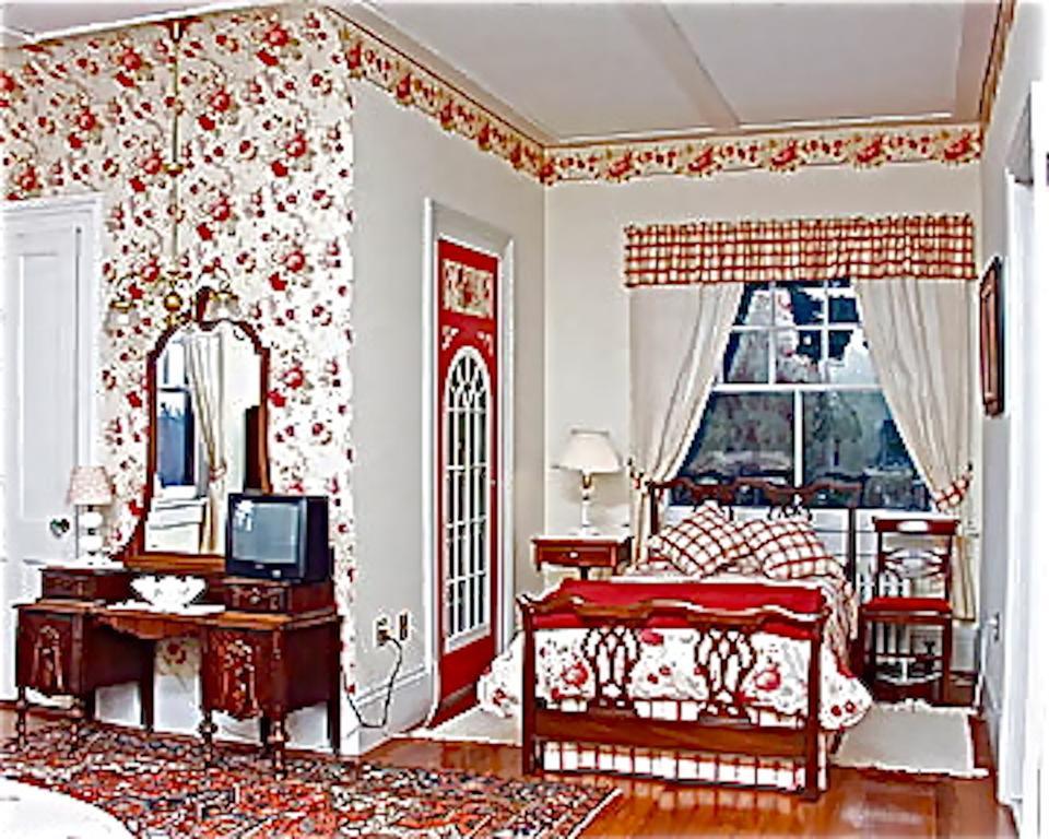 Whistler'S Inn Lenox Ngoại thất bức ảnh