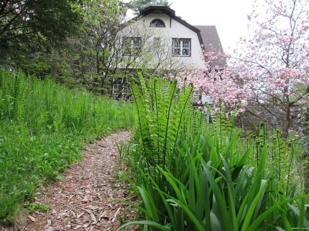 Whistler'S Inn Lenox Ngoại thất bức ảnh